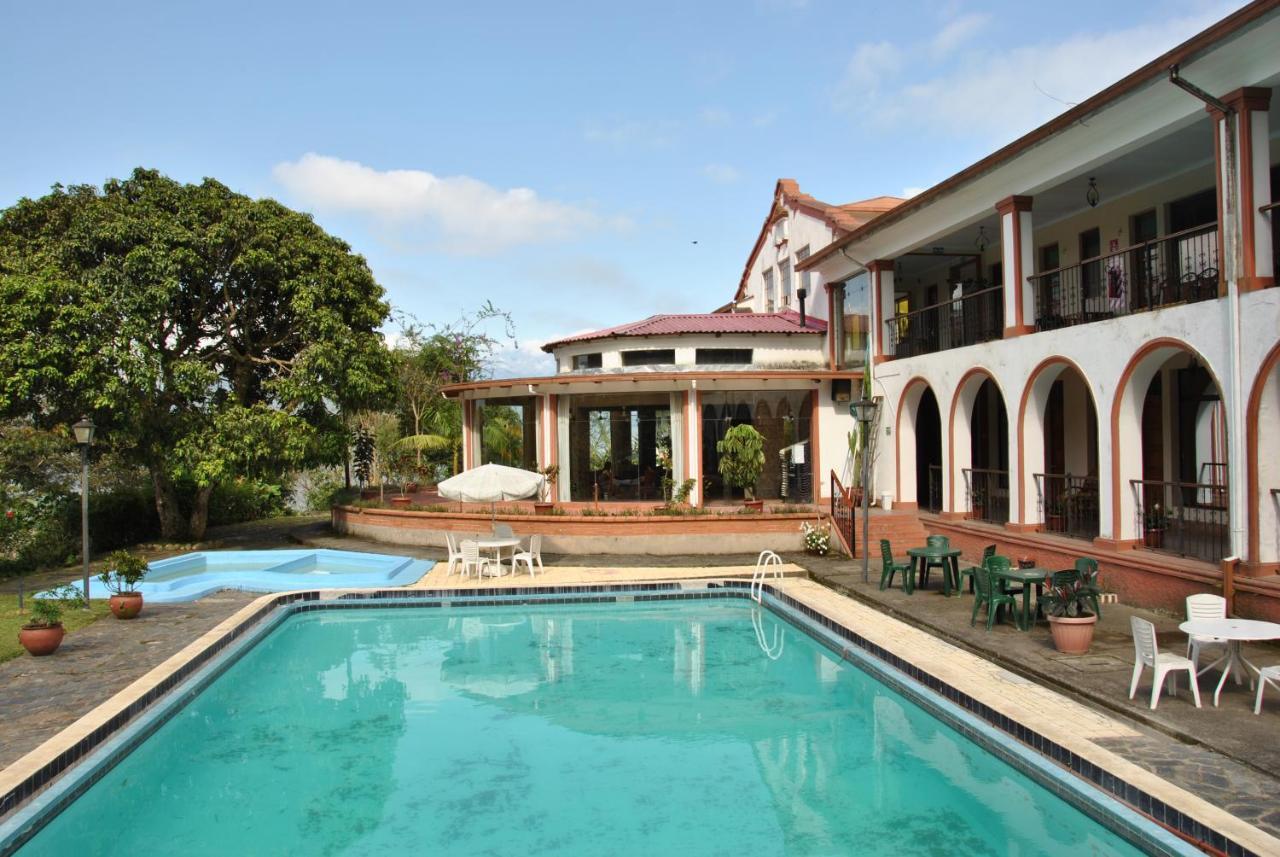 Hotel Gloria Coroico Exterior photo