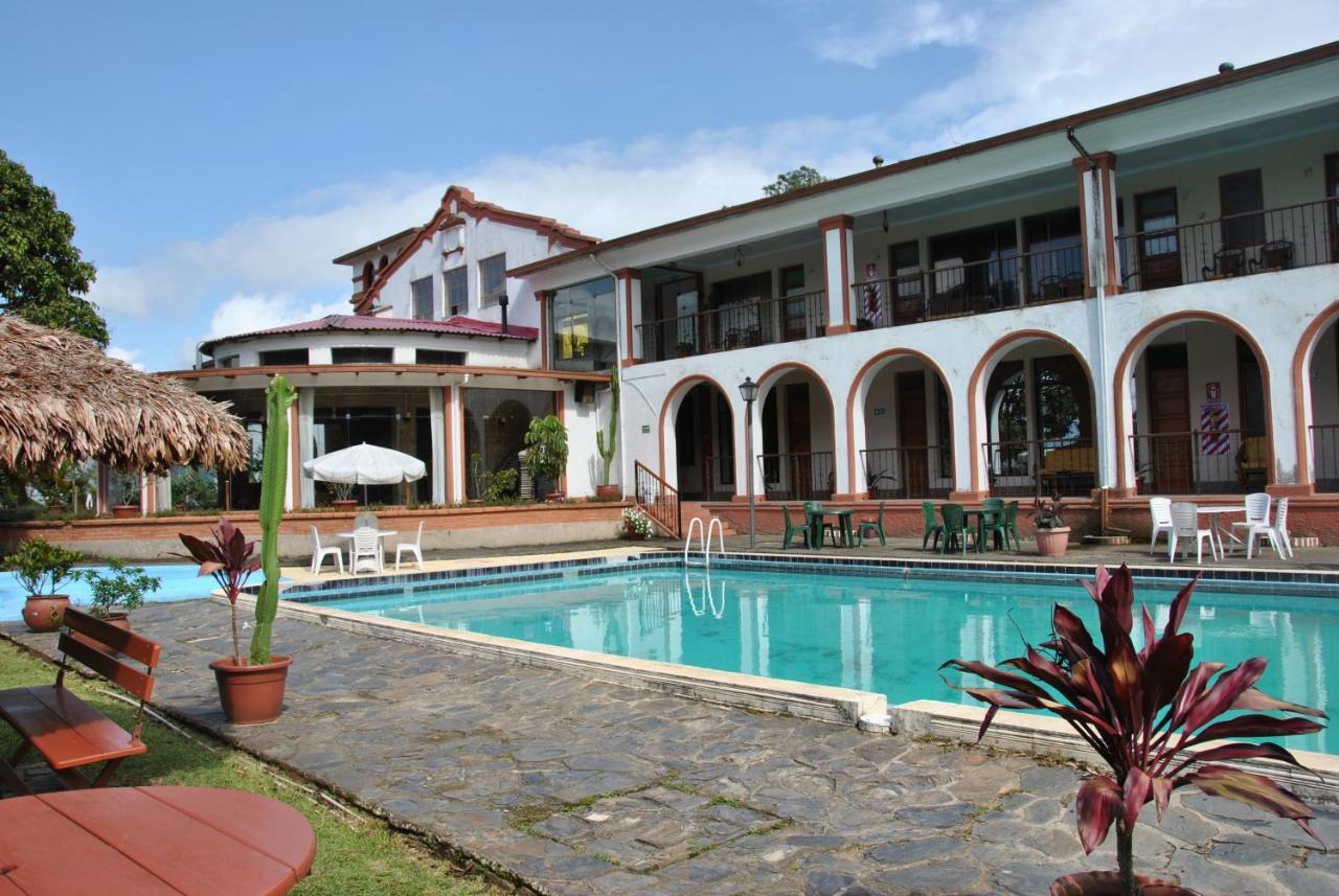Hotel Gloria Coroico Exterior photo